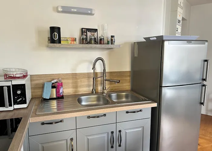 Raffine - Literie De Gamme - Parking Gratuit - - Wifi Rapide Apartment *